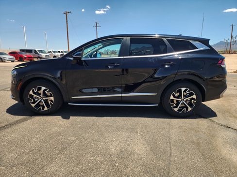 Used 2023 Kia Sportage EX FWD image 7