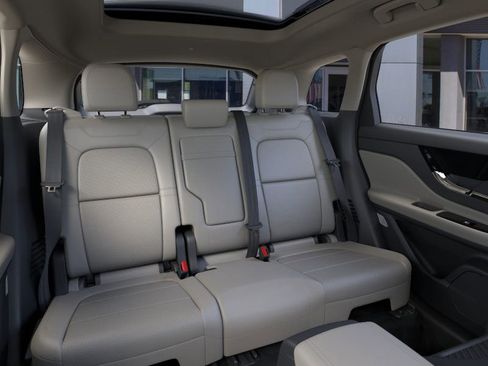 New 2026 Lincoln Corsair Grand Touring image 11