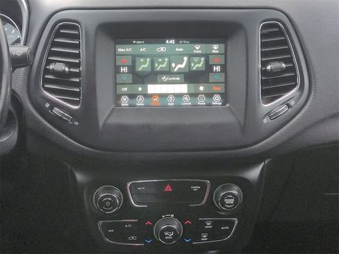 Used 2021 Jeep Compass Latitude w/ Convenience Group image 28