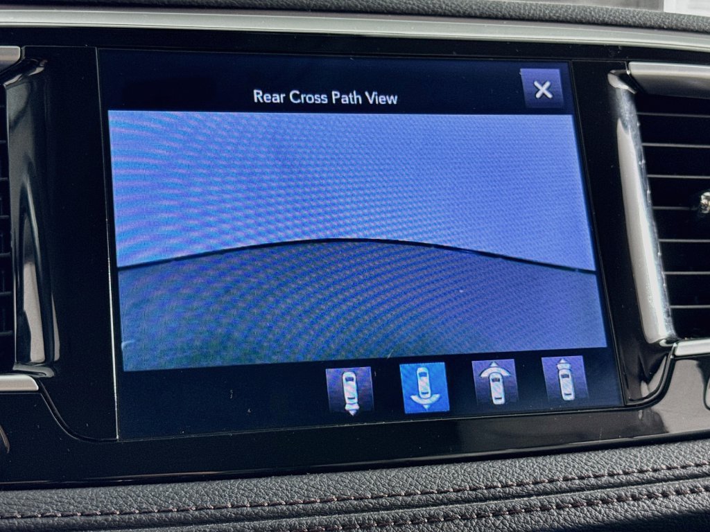 Used 2017 Chrysler Pacifica Limited FWD image 38