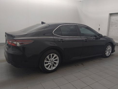 Used 2021 Toyota Camry LE image 10