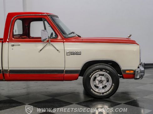 Used 1987 Dodge D/W Truck 150 image 29