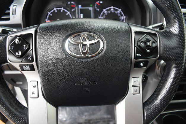 Certified 2024 Toyota 4Runner SR5 Premium w/ Moonroof Package AWD/4WD image 31