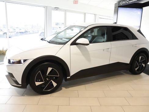 New 2026 Hyundai Ioniq 5 SEL image 7