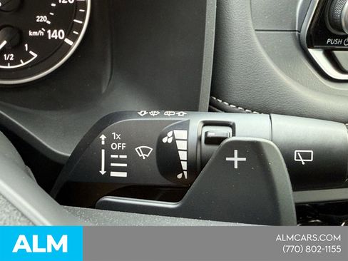 Used 2025 Nissan Rogue SV FWD image 19