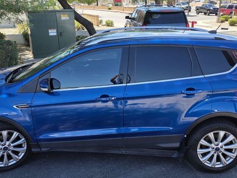 Used 2017 Ford Escape Titanium FWD image 8