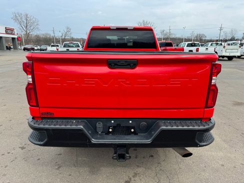 Used 2020 Chevrolet Silverado 2500 Custom w/ Custom Value Package image 4