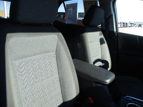 Used 2024 Chevrolet Equinox LT image 42