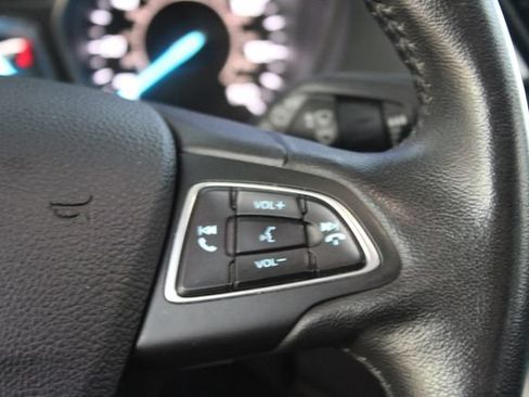 Used 2019 Ford Escape SEL AWD/4WD image 18
