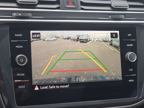 Certified 2023 Volkswagen Tiguan SE R-Line image 12