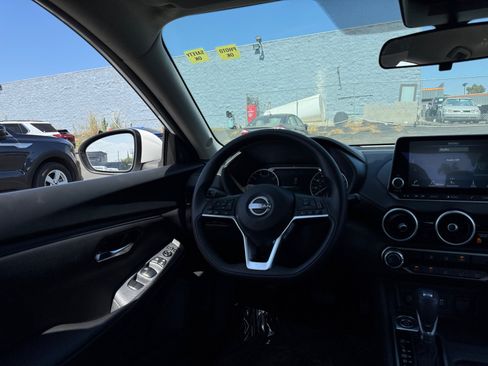 Used 2024 Nissan Sentra SV FWD image 17