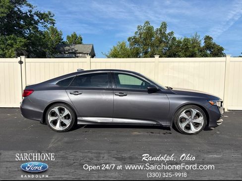 Used 2018 Honda Accord Touring image 1