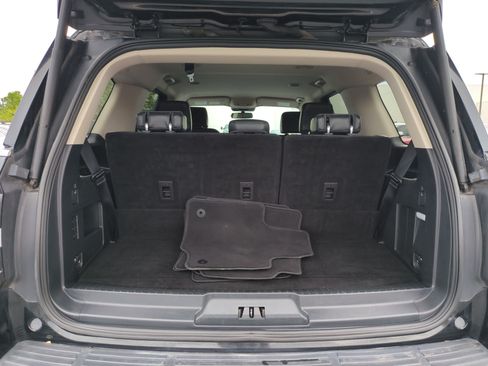Used 2024 Ford Expedition XLT AWD/4WD image 29
