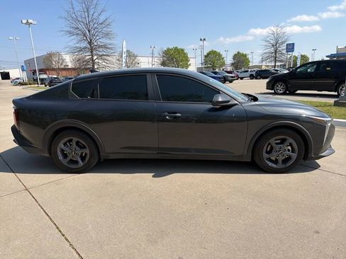 Used 2025 Kia K4 LXS image 6