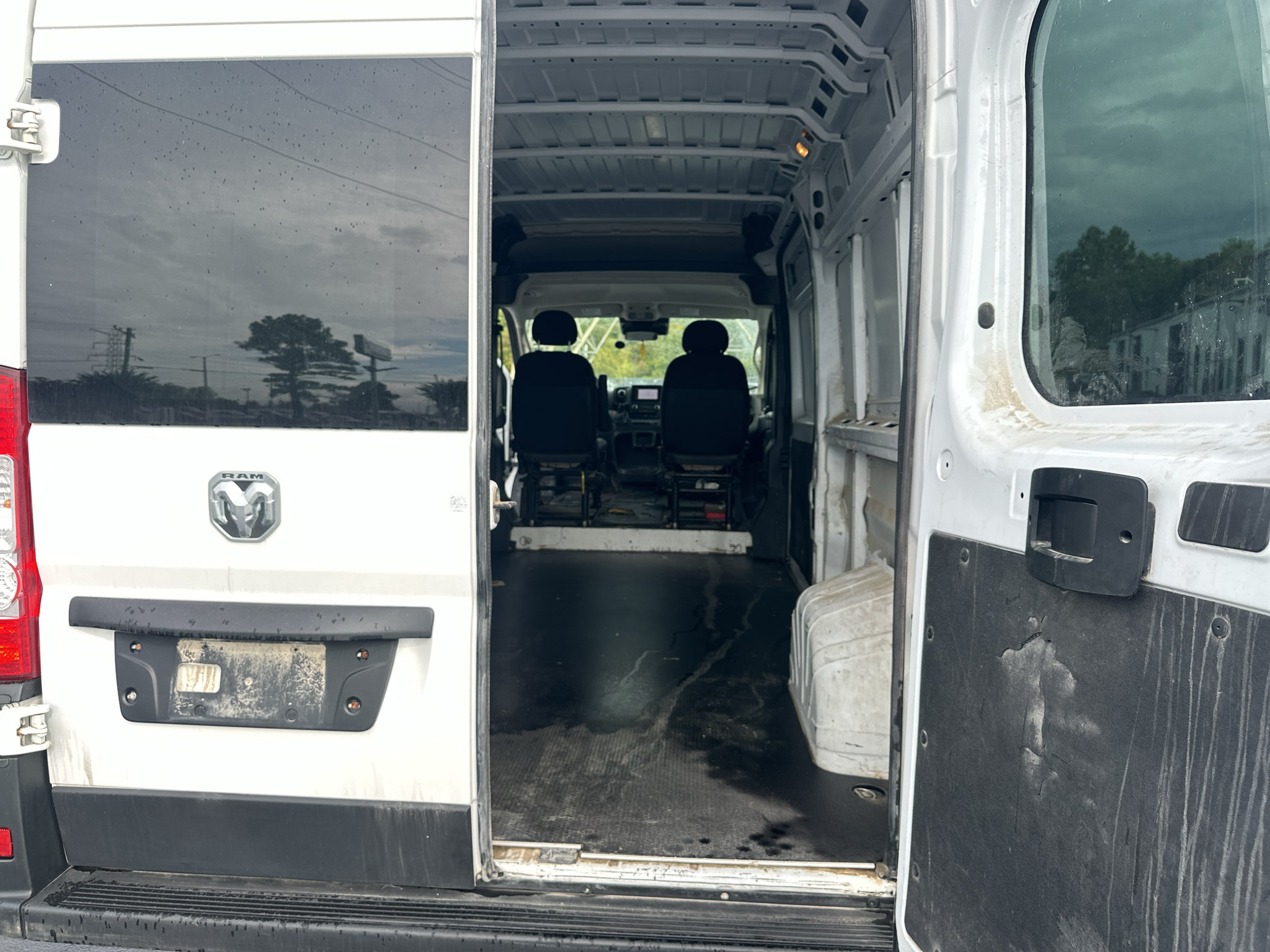 Used 2023 RAM ProMaster 2500 FWD image 21