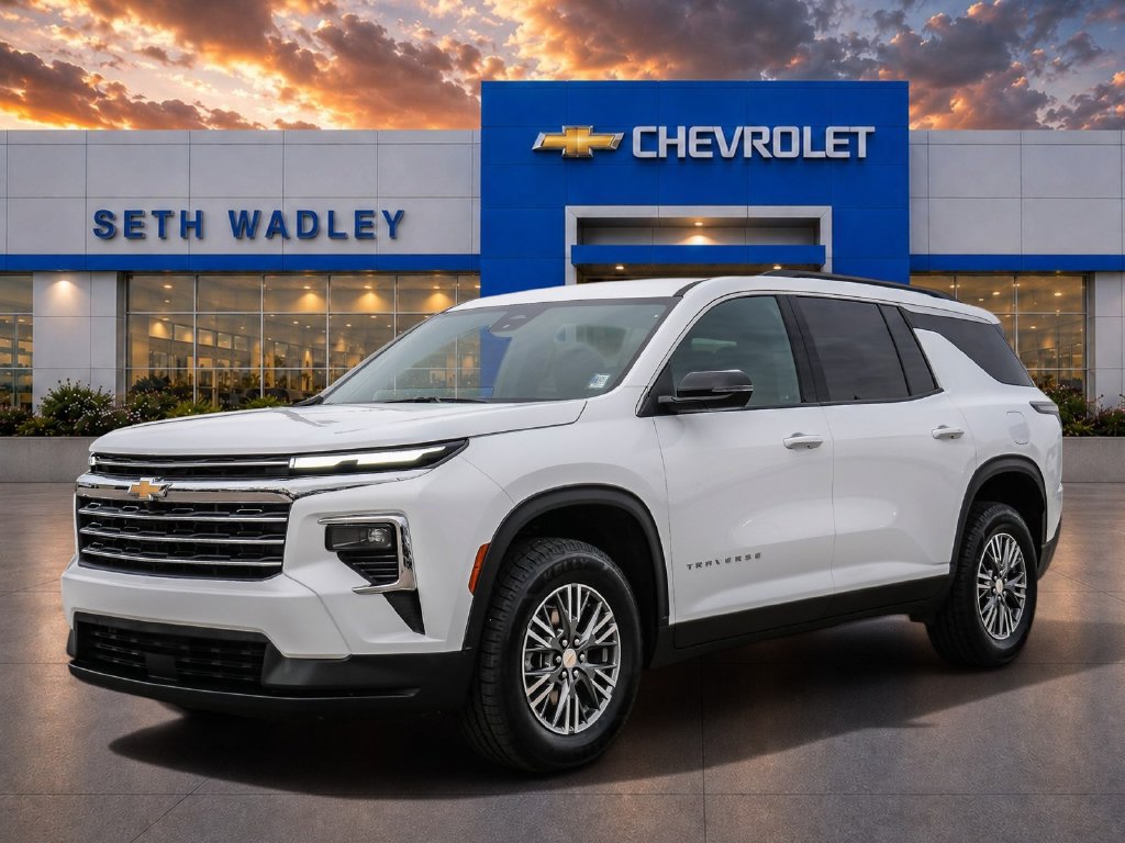 Used 2025 Chevrolet Traverse LT FWD image 3