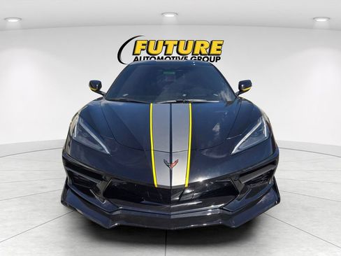 Used 2022 Chevrolet Corvette Stingray Preferred Cpe w/ Z51 Performance Package RWD image 2