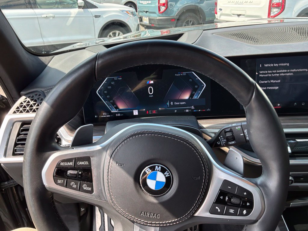 Used 2024 BMW X7 xDrive40i w/ M Sport Package AWD/4WD image 9