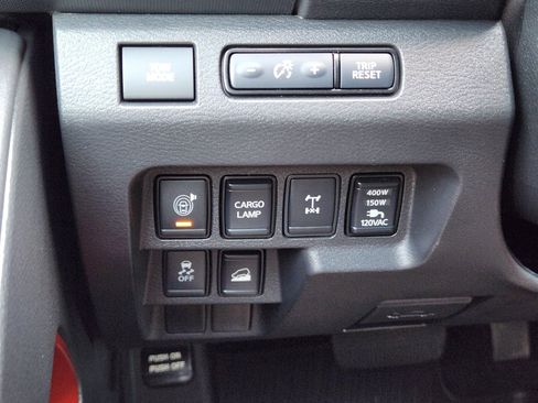 Used 2023 Nissan Frontier PRO-4X w/ Pro Convenience Package AWD/4WD image 18