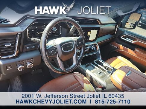 Used 2024 GMC Sierra 2500 Denali Ultimate AWD/4WD image 13