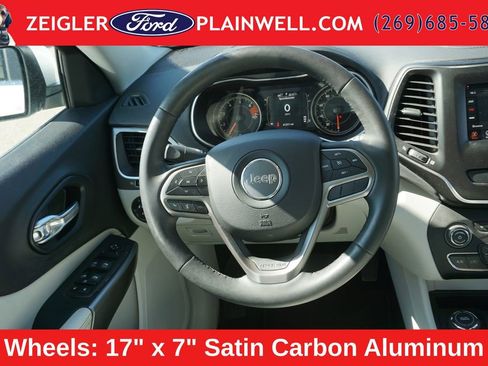 Used 2021 Jeep Cherokee Latitude Plus AWD/4WD image 13