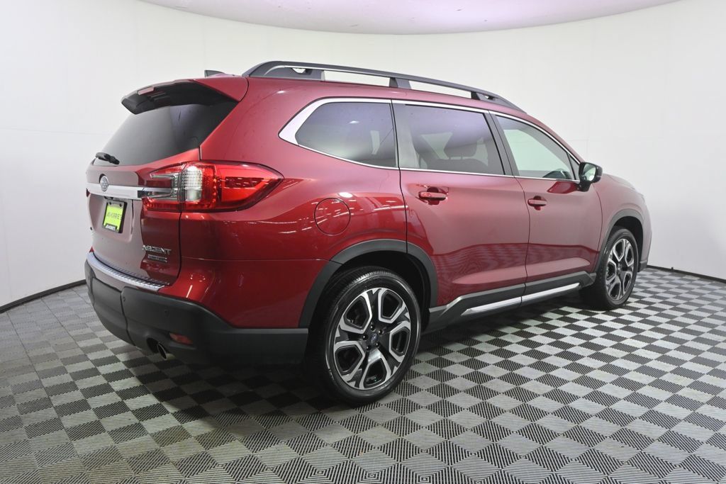 Used 2025 Subaru Ascent Limited AWD/4WD image 7