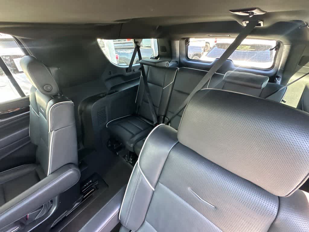 Used 2024 Cadillac Escalade ESV Sport AWD/4WD image 11