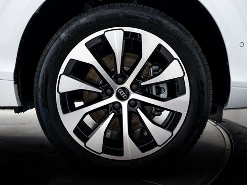 New 2026 Audi Q3 quattro 2.0T AWD/4WD image 22