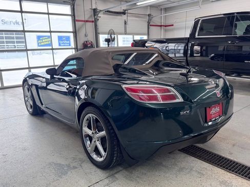 Used 2007 Saturn Sky w/ Premium Trim Pkg image 3