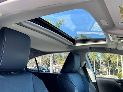 Used 2025 Lexus ES 300h w/ Premium Package image 14