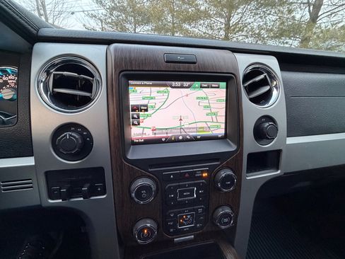 Used 2014 Ford F150 Lariat w/ Equipment Group 502A Luxury image 21