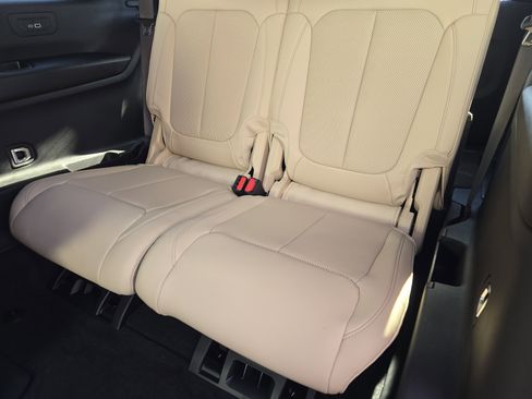 New 2025 Jeep Grand Cherokee L Limited w/ Luxury Tech Group II image 23