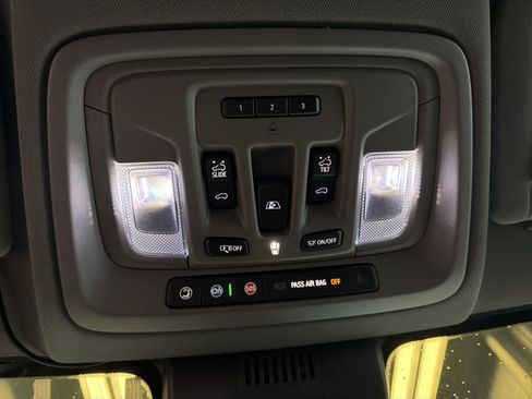 Used 2023 GMC Sierra 1500 Denali w/ Denali Reserve Package AWD/4WD image 28