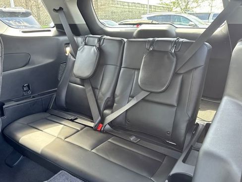 Used 2023 Ford Explorer XLT w/ Equipment Group 202A AWD/4WD image 12