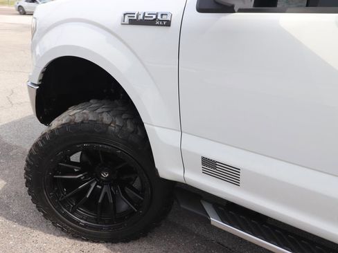 Used 2019 Ford F150 XLT w/ Equipment Group 302A Luxury RWD image 3