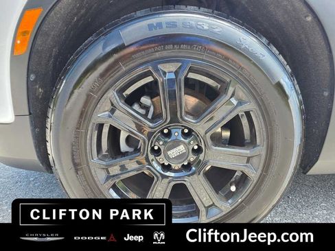 Used 2020 Chevrolet Blazer LT AWD/4WD image 27