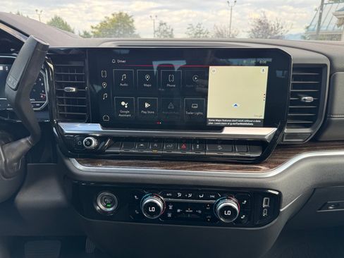 Used 2022 GMC Sierra 1500 SLE w/ X31 Off-Road Package AWD/4WD image 14