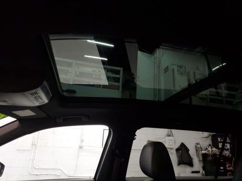 Used 2020 Volkswagen Tiguan SEL Premium R-Line w/ 3rd Row Seat Package image 22