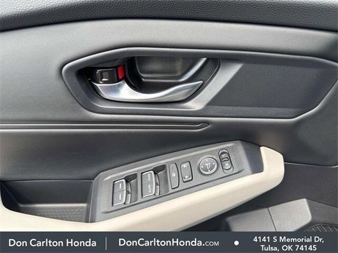 Used 2025 Honda Accord SE image 8