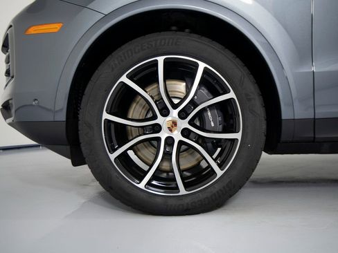 New 2026 Porsche Cayenne E-Hybrid image 14
