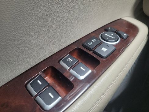 Used 2016 Kia Sorento LX w/ LX Convenience Package image 27