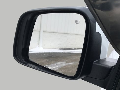 Used 2018 Jeep Grand Cherokee Altitude image 23