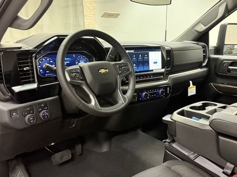 New 2026 Chevrolet Silverado 3500 LT image 22