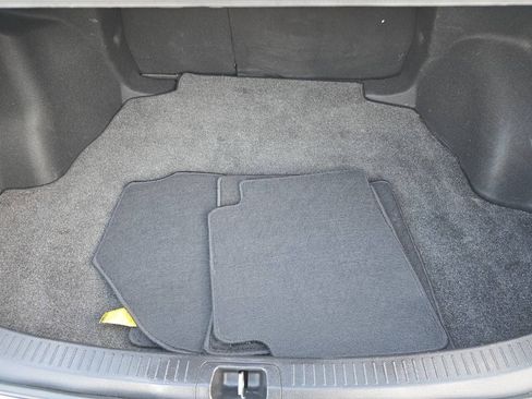 Used 2021 Toyota Corolla L w/ Carpet Mat Package (TMS) FWD image 19