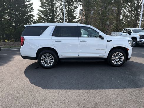 Used 2021 GMC Yukon SLT AWD/4WD image 11