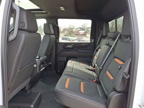 New 2026 GMC Sierra 2500 AT4 w/ AT4 Premium Plus Package AWD/4WD image 11