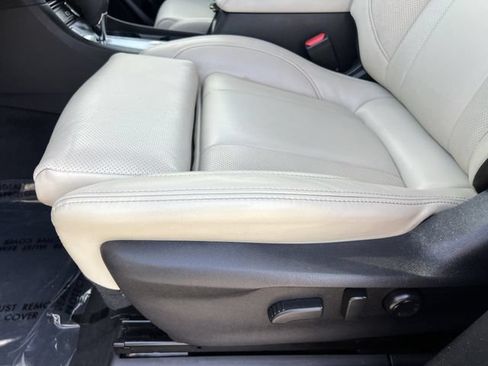 Used 2024 Subaru Ascent Limited w/ Technology Package AWD/4WD image 18