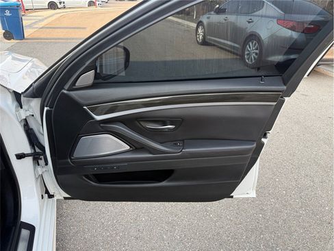 Used 2015 BMW M5 RWD image 37
