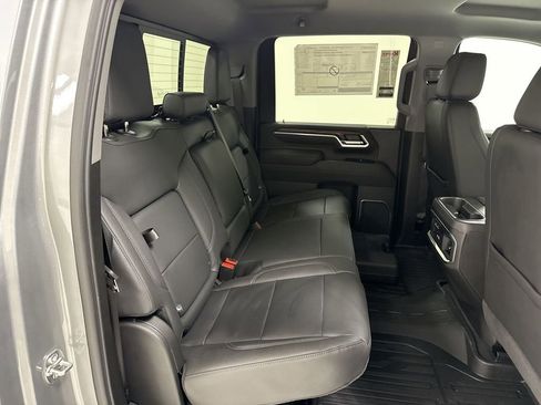 New 2026 GMC Sierra 3500 SLT w/ SLT Convenience Package image 28
