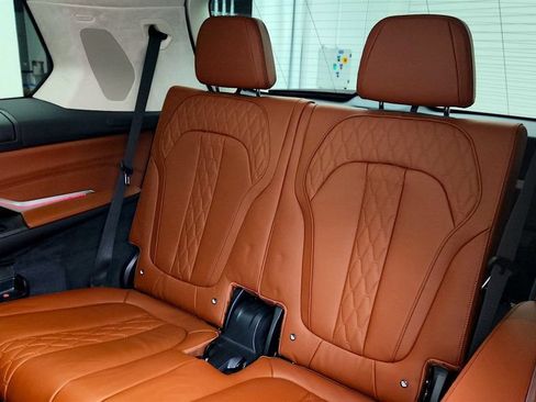 Used 2024 BMW ALPINA XB7 AWD/4WD image 22